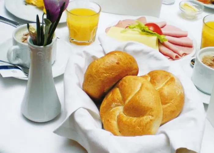 Mozart Hotel 3*