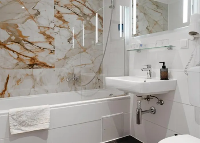 Mozart Hotel 3*